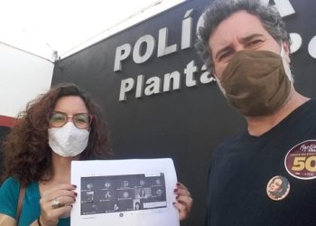 Marília Martins (PSOL) e Tito Flávio (PCB) foram à Polícia Civil denunciar ataques durante a campanha. Foto: Divulgação