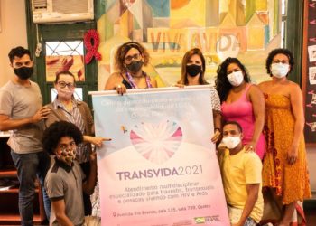 Divulgação/Rai do Vale/TransVida Legenda: Grupo pela Vidda organiza mutirão para ajudar pessoas trans a retificar documentos